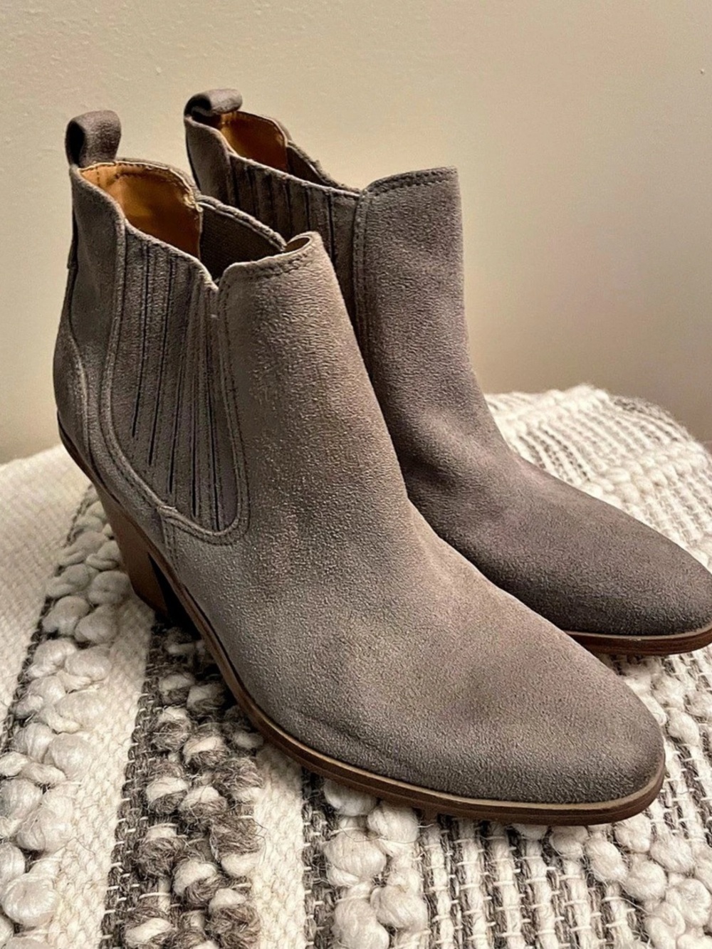Nine West Women's Gray Ankle Boots US 8M